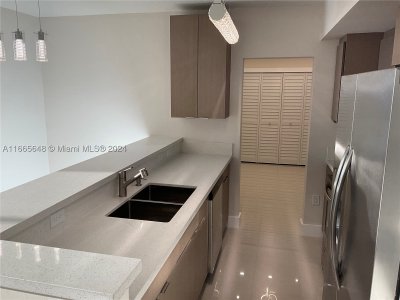 The Plaza Bal Harbour Apt #406