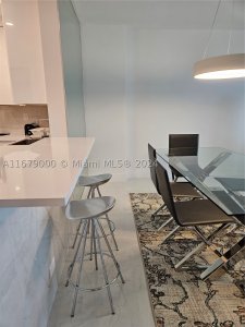 Aluguel de apartamento no Pavilion 1605