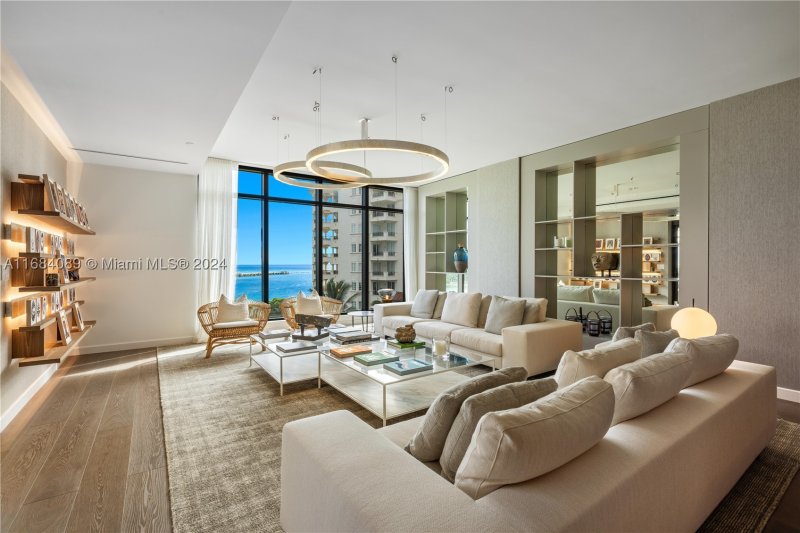 Condo for sale at Palazzo Del Sol 7065