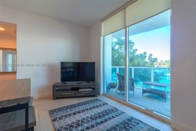 Comprar apartamento no Ocean Marine Yacht Club M5