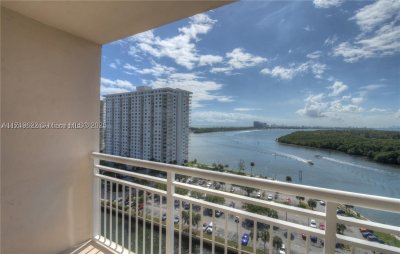 Alquiler de apartamento en Coastal Towers 1003