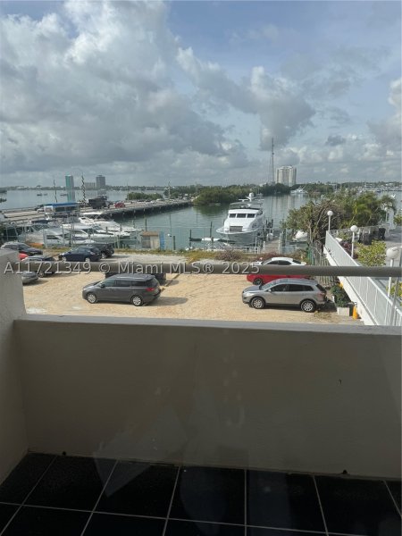 Condo for sale at Bayshore Yacht Tennis Club 204