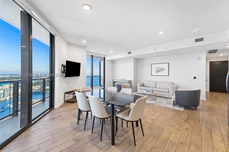 Condo for sale at The Elser Hotel and Residences 3209