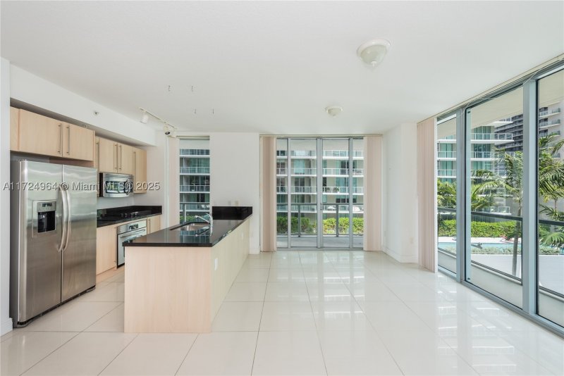 Condo for sale at Axis on Brickell South Tower 1107-S