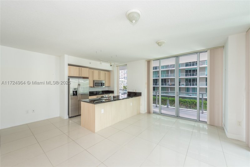 Condo for sale at Axis on Brickell South Tower 1107-S