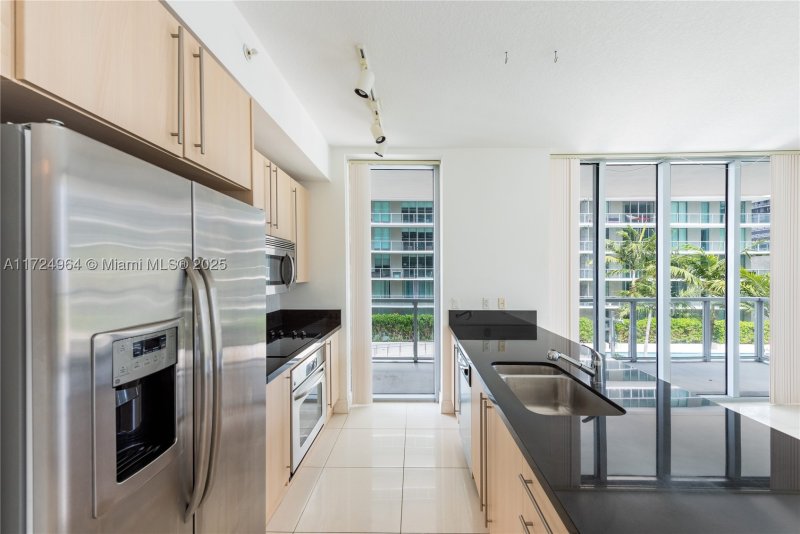 Condo for sale at Axis on Brickell South Tower 1107-S