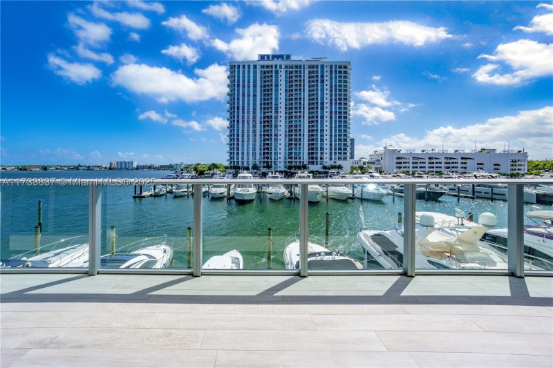 Condo for sale at Marina Palms Yacht Club 207
