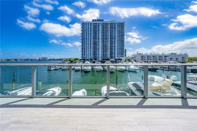 Comprar apartamento en Marina Palms Yacht Club 207