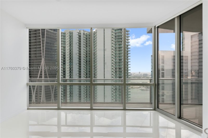 Condo for sale at Paramount Miami WorldCenter 4203