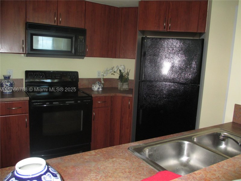 Apartment for rent at The Waverly At Surfside 1021