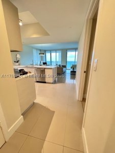 Comprar apartamento no Beachwalk T3102