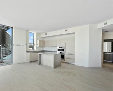 Comprar apartamento en Hyde Beach House T4301