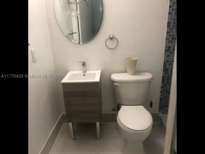 Aluguel de apartamento no Edgewater Lofts 808