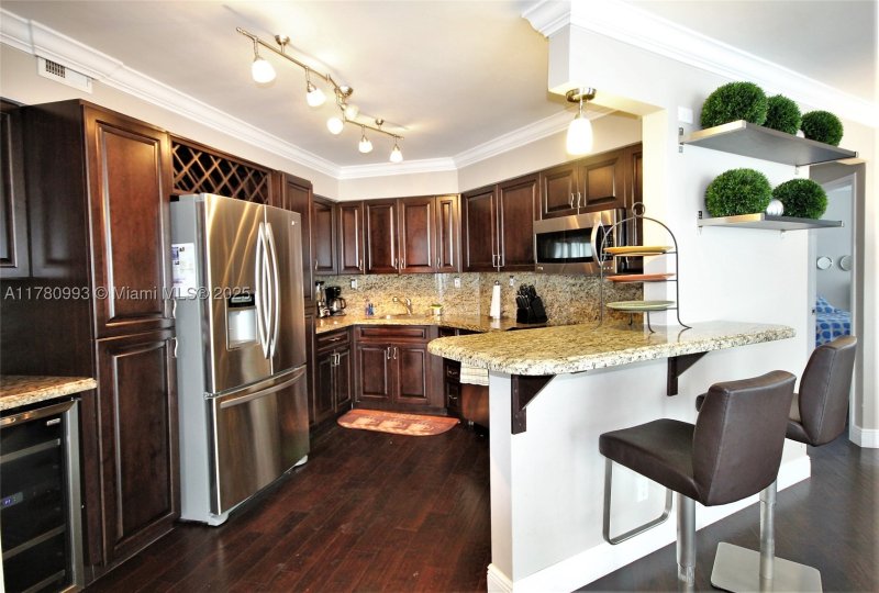 Apartment for rent at Seacoast 5151 924