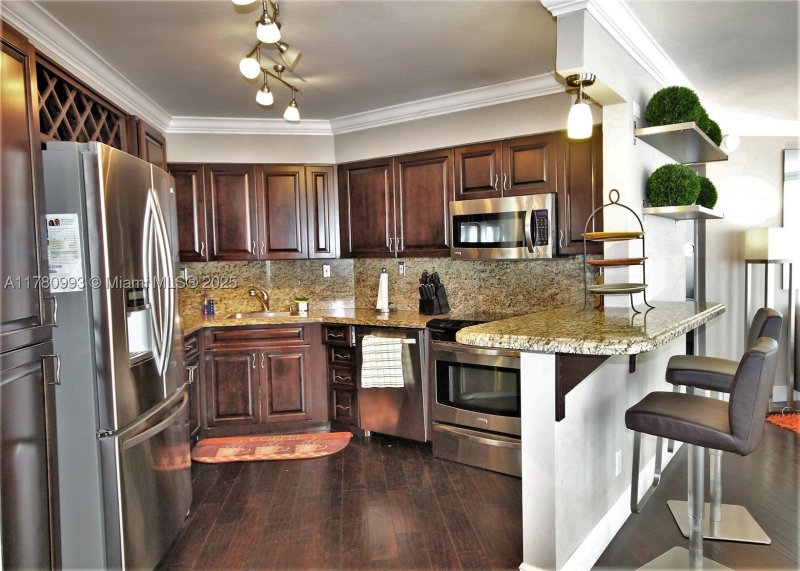 Apartment for rent at Seacoast 5151 924