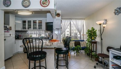 Comprar apartamento en Plaza of the Americas 701