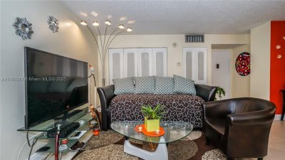 Comprar apartamento en Plaza of the Americas 701