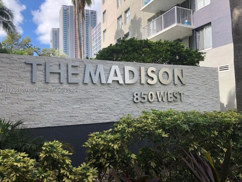 Comprar apartamento en Madison Miami W-2101
