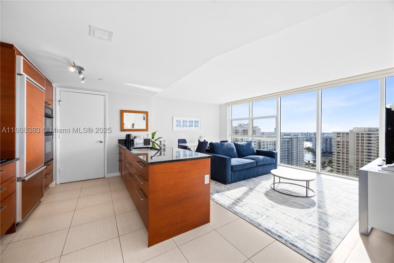 Alquiler de apartamento en Beach Club Two 1807