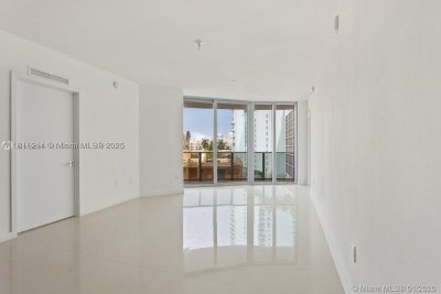 Comprar apartamento no Aria on The Bay 501