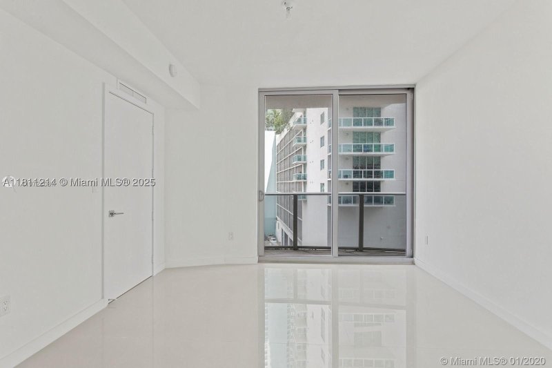 Comprar apartamento en Aria on The Bay 501