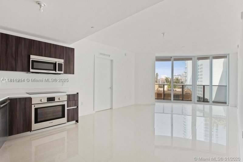 Comprar apartamento en Aria on The Bay 501