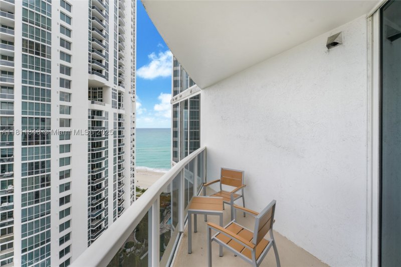 Condo for sale at Trump International Sonesta Beach Resort 1504