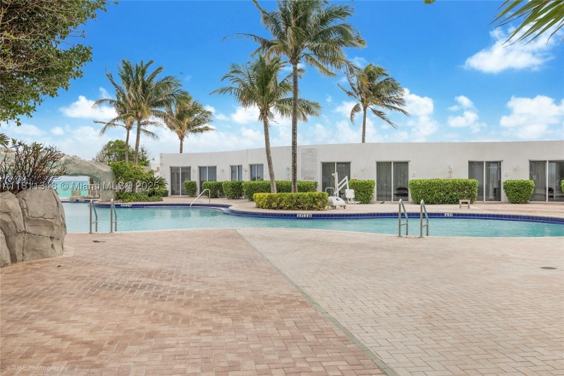 Condo for sale at Trump International Sonesta Beach Resort 1504