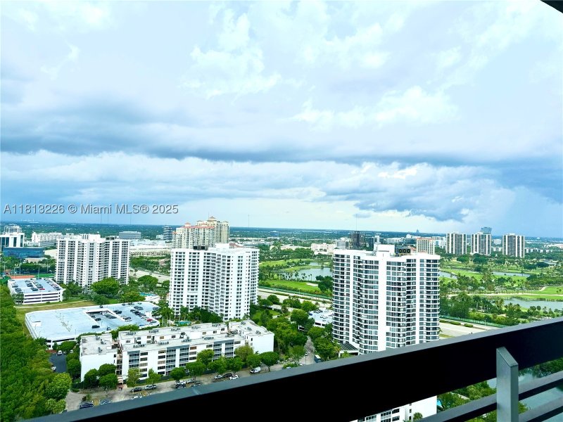Condo for sale at Mystic Pointe 500 3001