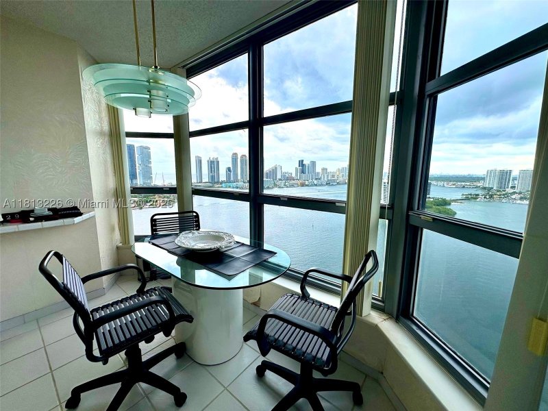 Condo for sale at Mystic Pointe 500 3001
