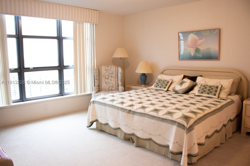 Condo for sale at Mystic Pointe 500 3001