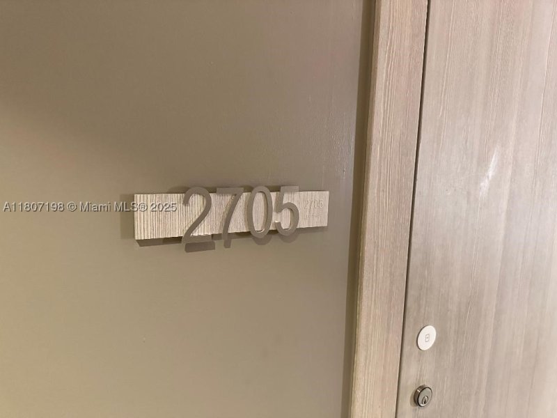 Comprar apartamento en Brickell Flatiron 2705