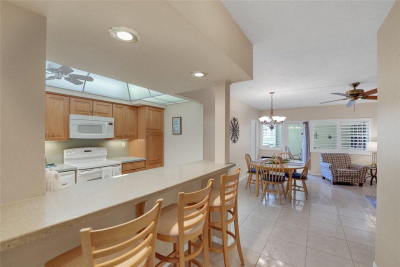 Condo for sale at Coral Ridge Towers North 319