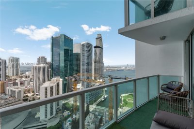 Aluguel de apartamento no Brickell on the River South 2107