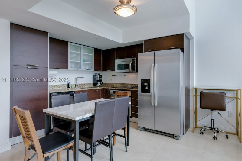 Apartment for rent at Brickell on the River South 2107