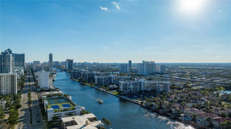 Condo for sale at Grenoble at Quadomain 2707
