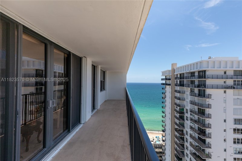 Condo for sale at Grenoble at Quadomain 2707