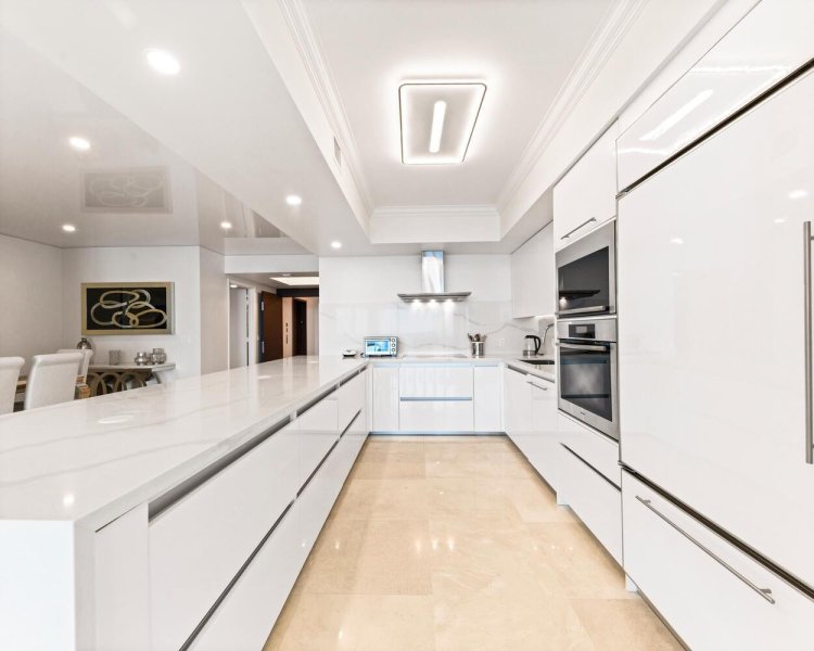 Condo for sale at Las Olas Beach Club 1104