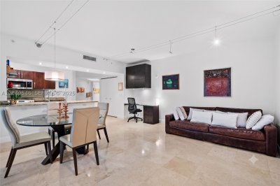 Turnberry Village South Apt #212