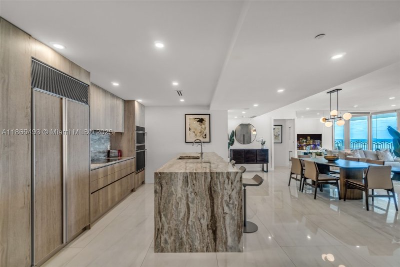 Condo for sale at 1500 Ocean Drive 1003