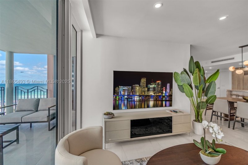 Condo for sale at 1500 Ocean Drive 1003