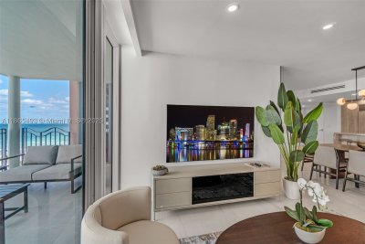 Comprar apartamento no 1500 Ocean Drive 1003