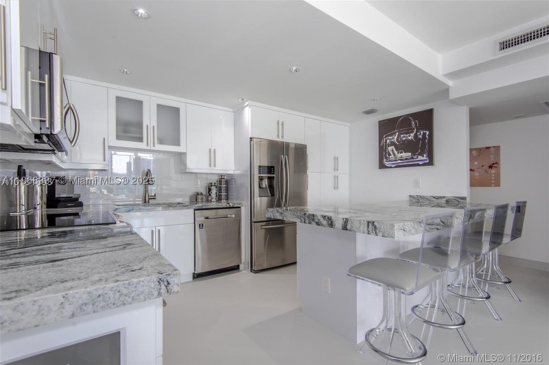 Apartment for rent at Ocean View 1121