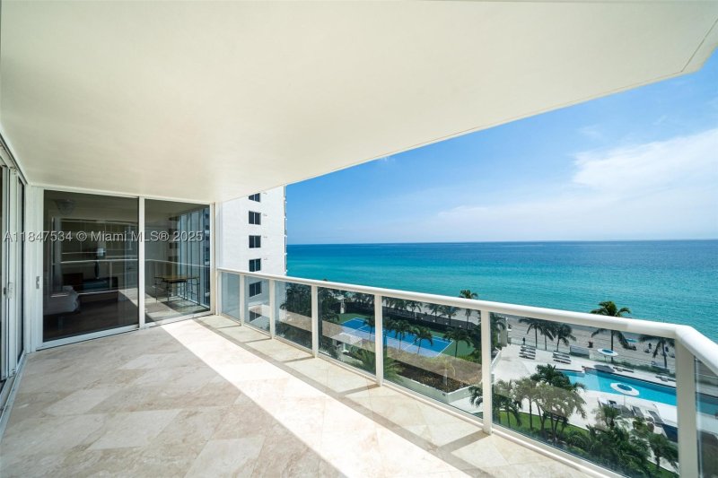 Aluguel de apartamento no Ocean Two 704
