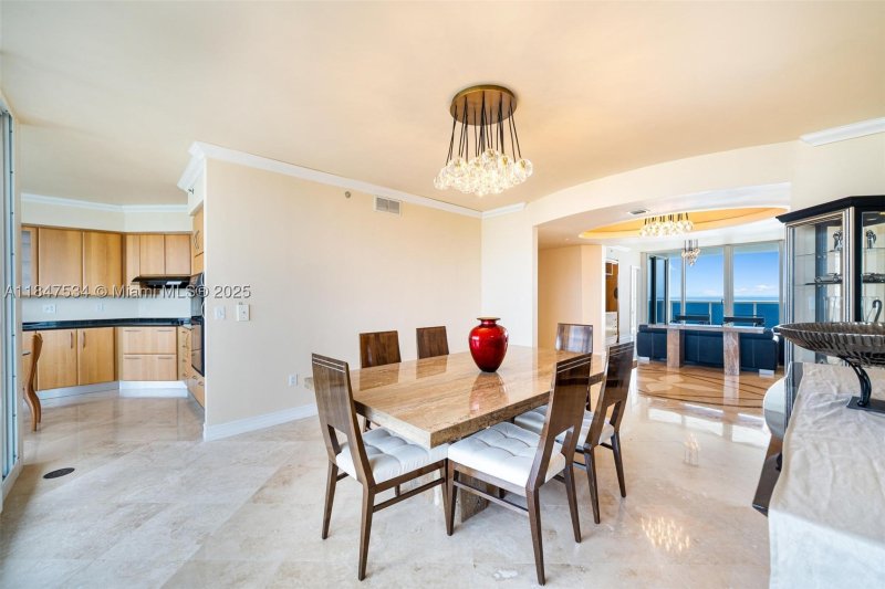 Aluguel de apartamento no Ocean Two 704