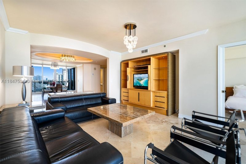 Aluguel de apartamento no Ocean Two 704