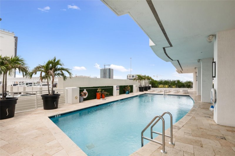 Condo for sale at Strada 315 1808