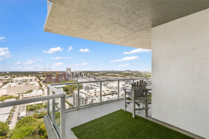 Condo for sale at Strada 315 1808
