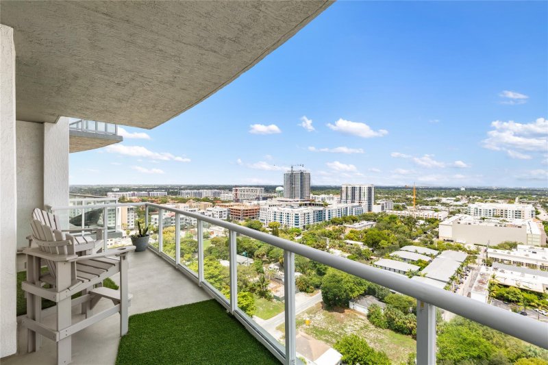 Condo for sale at Strada 315 1808
