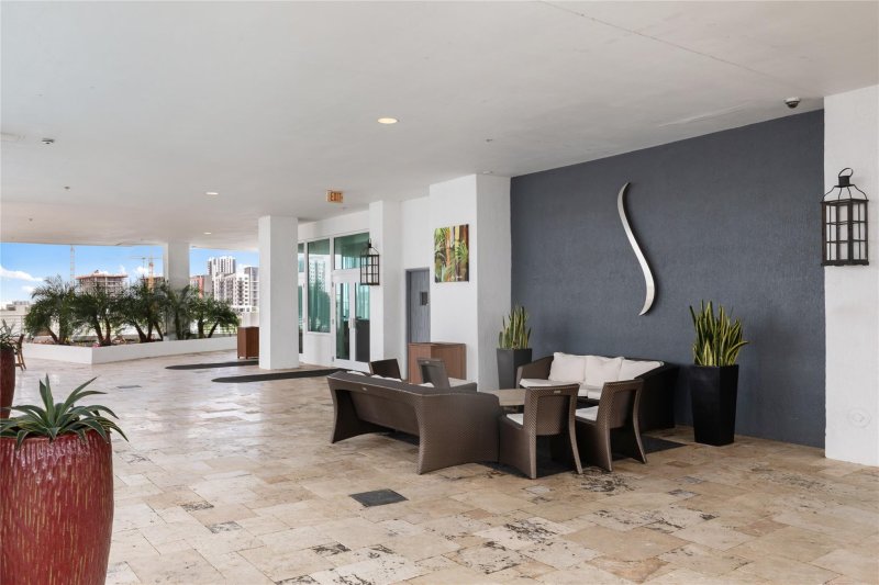 Condo for sale at Strada 315 1808
